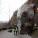 Sondrio, frana la montagna a Lanzada: macigno sulla strada