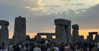 Stonehenge, risolto il mistero dei fossati? “Li ha scavati l’uomo nella preistoria”