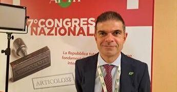 Tumori, Di Maio (Aiom): “L’oncologia moderna deve essere accessibile a tutti”