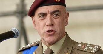 “Università di Bologna rifiuta corso di Filosofia per ufficiali”: la denuncia del Capo dell’Esercito Masiello