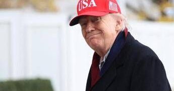 Usa, Nyt: “Trump mostra segni stanchezza”. E lui replica: “Mai lavorato così tanto”