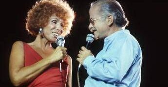 Vanoni, un matrimonio (breve) e amori tormentati: la vita sentimentale di Ornella