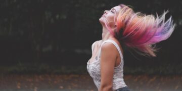 Colore naturale o chimico: l’henné conquista Milano (e non solo)