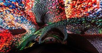 A Gorizia i dati diventano poesia, Anadol firma il progetto digitale più grande d’Europa