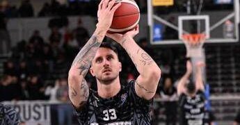 Achille Polonara a Verissimo, dal successo alla malattia: chi è il cestista