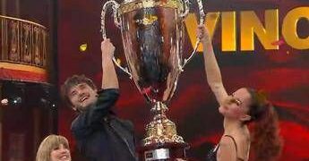 Andrea Delogu trionfa a Ballando con le stelle: “Grazie alla mia famiglia e al mio maestro Nikita”