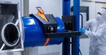 BMW accelera sull’economia circolare: il riciclo diretto delle batterie entra in funzione