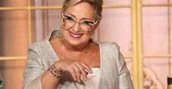 Ballando, Smith contro la giuria: “Io sono l’esperta qui”. Lucarelli: “Stai facendo un macello”