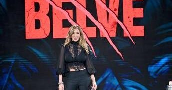 Belve, chi è Sabrina Salerno: dal tumore al seno al rapporto complicato col padre