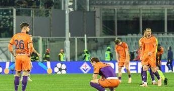 Calcio, Serie A: per Fiorentina sprofondo viola, dal sogno Champions all’incubo della B