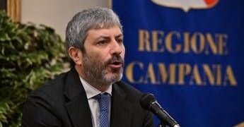 Campania, Fico nomina la Giunta regionale: Casillo vice, 10 gli assessori