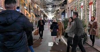 Caro Natale, tra pranzi e addobbi: ecco quanto spenderemo per le feste