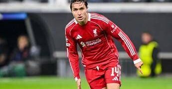 Chiesa salva il Liverpool, la giocata… da difensore