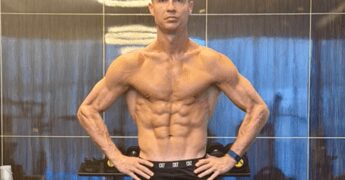 Cristiano Ronaldo senza età, la foto e il fisico d’acciaio