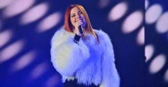 Da Noemi a Tananai e Mahmood, il concerto allo Stadio dei Marmi e la fiamma olimpica