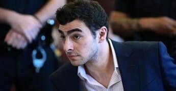 “Depilare sopracciglia e vestire di nero”: gli appunti di Luigi Mangione prima di uccidere Thompson