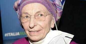 Emma Bonino dimessa dall’ospedale, è a casa in “condizioni stabili”
