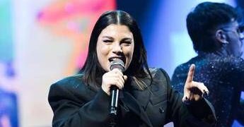 Emma Marrone e il tumore: “In sala operatoria sei tu contro il mondo”