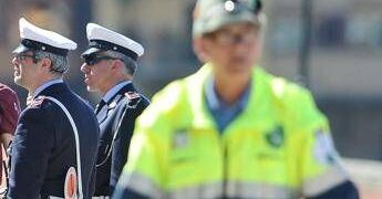 Firenze, trovato cadavere in un baule in casa