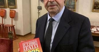 Il Libro dei Fatti in dono al maestro Riccardo Muti