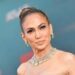 Jennifer Lopez e gli auguri di Natale, il selfie non ‘convince’