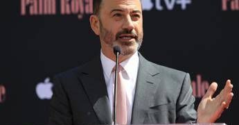 Jimmy Kimmel rinnova il contratto con Abc: “Fino al 2027 o alla fine del mondo”