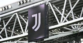 Juve, Exor smentisce trattative per cessione quote
