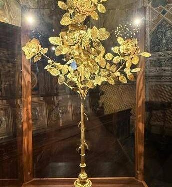 La Rosa d’Oro di Pio II torna a splendere