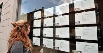 Lavoro, disoccupazione scende al 6% a ottobre: al 19,8% tra i giovani