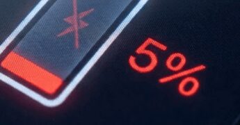 Lo smartphone non arriva a sera? Gli errori quotidiani che logorano la batteria