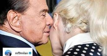 Marta Fascina: “Viviamo in mondo di odio, ma l’amore vincerà come diceva il mio Silvio”