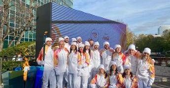 Milano-Cortina: emozione a palazzo Mattei a Roma per passaggio Fiamma olimpica