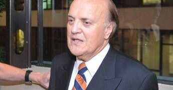 Morto Peter Arnett, il premio Pulitzer per le cronache dal Vietnam aveva 91 anni