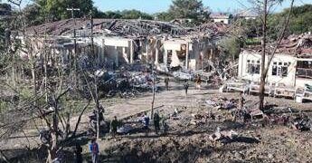 Myanmar, esercito birmano attacca un ospedale: almeno 33 morti