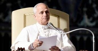 Papa Leone sta studiando tedesco su Duolingo, e gli utenti lo riconoscono