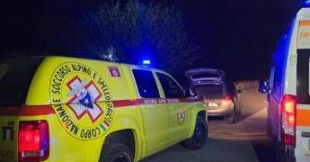 Precipita col trattore in una scarpata a Cosenza, morto agricoltore di 67 anni