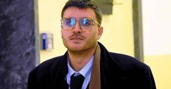 Processo al filosofo Caffo, pena dimezzata a 2 anni in Appello