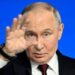 Putin incontra la stampa: “Ucraina si rifiuta di porre fine a guerra con mezzi pacifici”