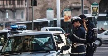 Roma, blocco del traffico oggi domenica 14 dicembre: fasce orarie, chi può circolare e vie interdette