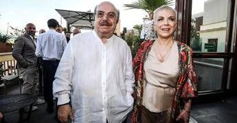 Rosanna Banfi a Verissimo con papà Lino, il racconto del (secondo) tumore sconfitto