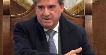 Salerno, sindaco di Castiglione del Genovesi aggredito sotto casa: ricoverato in prognosi riservata