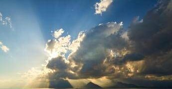 Sole e ‘caldo’ a dicembre, la svolta nel meteo per l’Immacolata