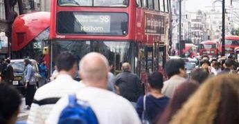 Super influenza in Uk: scuole a rischio lockdown e ospedali in tilt