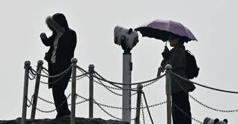 Taiwan, esercitazioni militari Cina: 130 aerei vicino all’isola, 90 entrati in spazio aereo