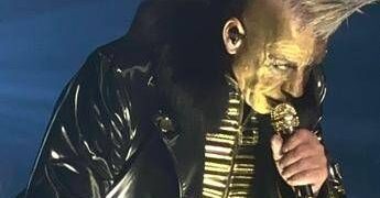 Till Lindemann, un cabaret perverso per il lato più teatrale dell’industrial