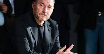 Totti accusato di abbandono di minori, il gip si riserva di decidere sulla richiesta di archiviazione