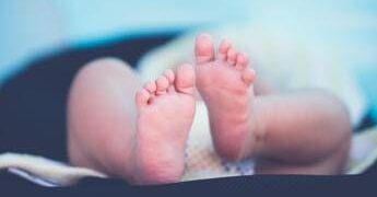 Tre fratelli diventano papà nello stesso giorno, il record