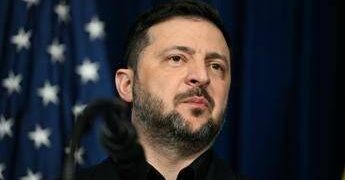Ucraina-Russia, Zelensky: “Da Usa garanzie per 15 anni, noi chiediamo almeno il doppio”