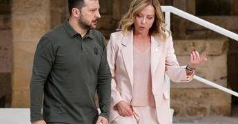 Ucraina-Russia, Zelensky oggi a Roma: l’incontro con il Papa, poi vede la premier Meloni