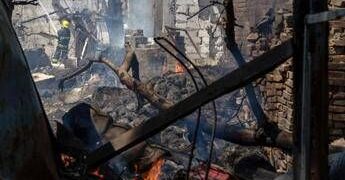 Ucraina, Zelensky: “Russia vuole isolare Odessa”. Il nuovo obiettivo di Putin